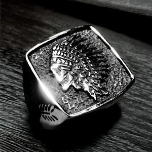 NEW Stainless Steel Silver Tribal Skull Design Ring